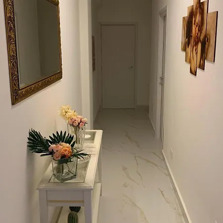 La Dolce Ii Apartment *